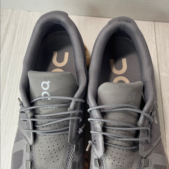 On Running  women’s Charcoal and Beige Sneakers - Picture 7 of 14